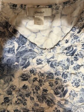 CJ Banks Blue and White Floral Textured V-Neck Blouse